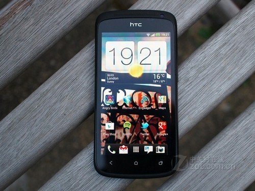 热销强机频繁曝光 HTC One S涨至3200元