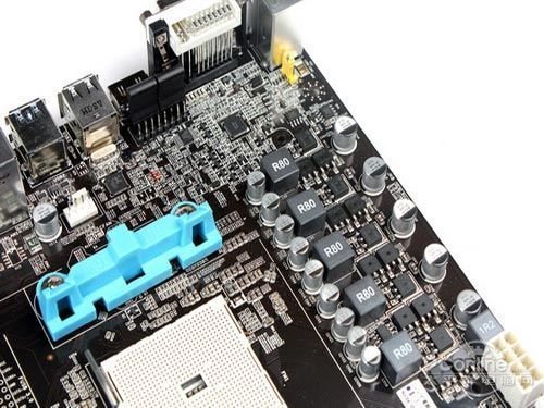 全固电容支持交火 昂达A75T主板仅499元