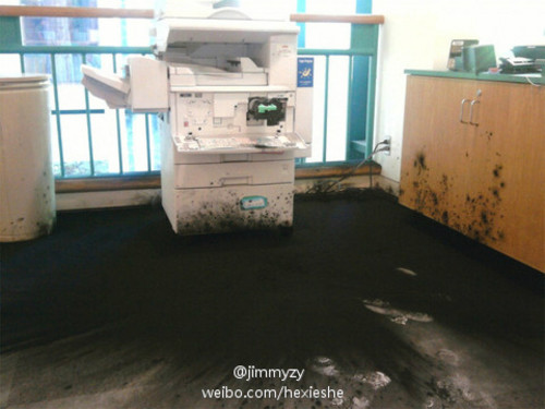 微博糗事:黑科技 复印机腹泻吐墨满地