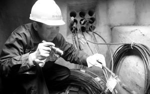 成都开全国先河 地下管道政府“统管”