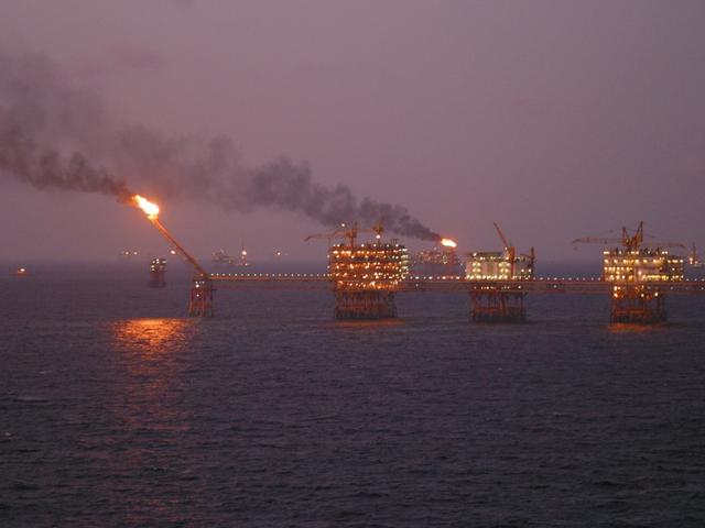 越南拉印扩大在南海采油 印称加深两国伙伴关系