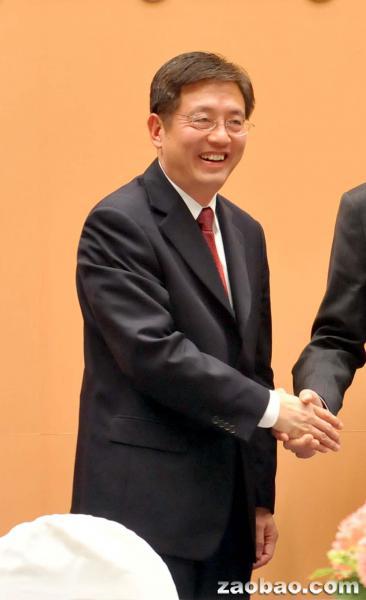 上海市常务副市长屠光绍，过去两天传出已不再担任此职位。（中新社）