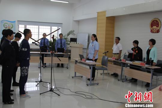 “90后”夫妻冒充建行客服发70万条短信行骗获刑8年