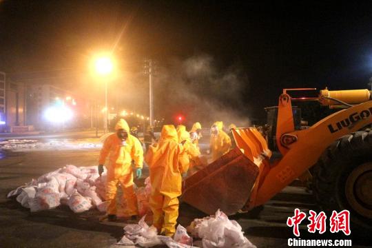 广西北海一硫酸槽罐车侧翻泄漏多部门紧急处置