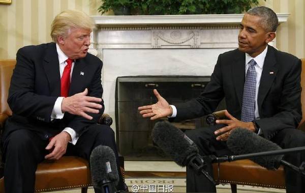 当地时间11月10日，美国总统奥巴马与新当选总统特朗普在白宫椭圆形办公室进行了长达一个半小时的会面，商讨政权交接等事宜。