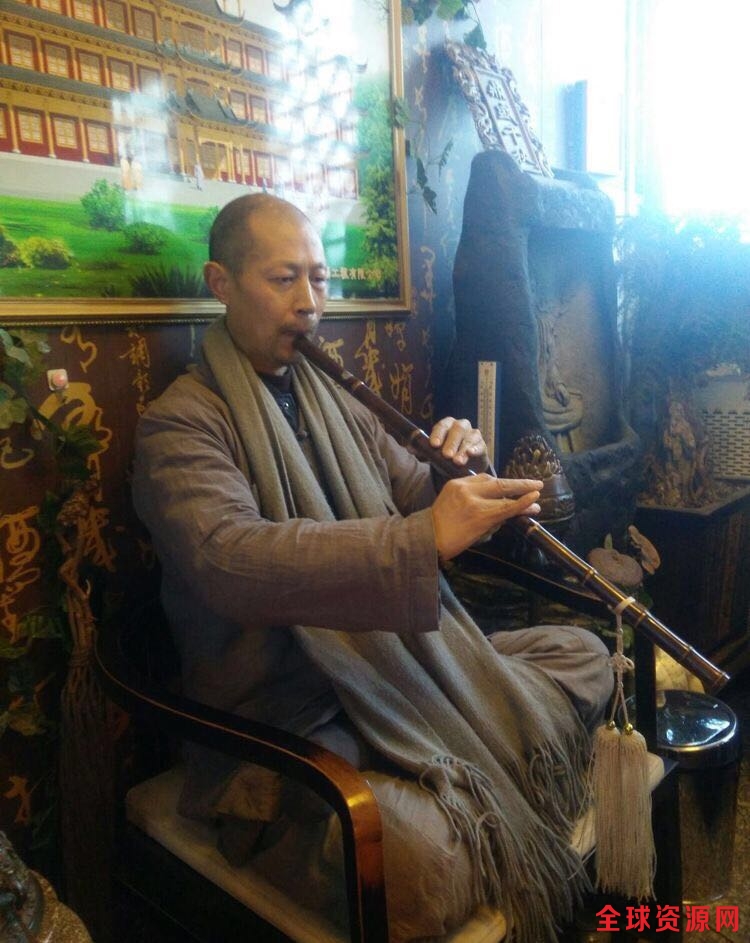 钱诗贵:觉博法师的《觉路,灵性回归之旅》诗选