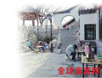 济南2元泉水大碗茶恢复供应 泉水生活馆游客量猛增