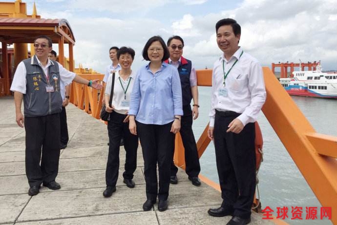 蔡英文举债8千亿全台建轻轨 台媒历数“五宗罪” 蔡英文举债8千亿全台建轻轨 台媒历数“五宗罪”