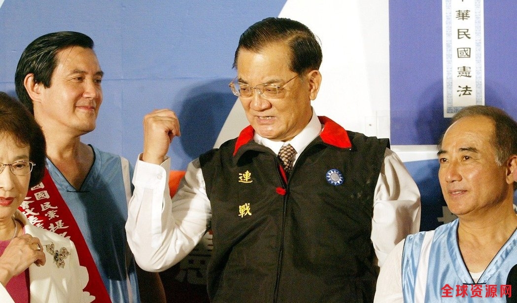  2005年国民党主席选举，由当时的台北市长马英九（左）对上立法院长王金平（右）。