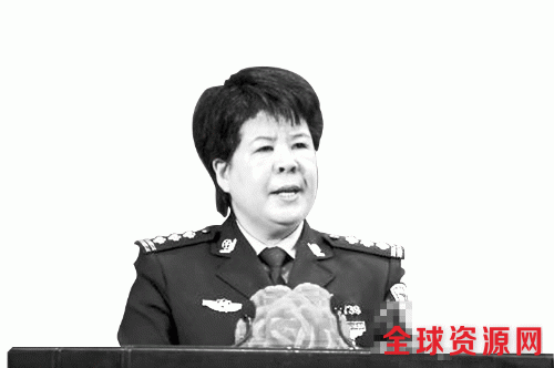 郑州警界“花木兰” 为何能代表全国公安英模发言