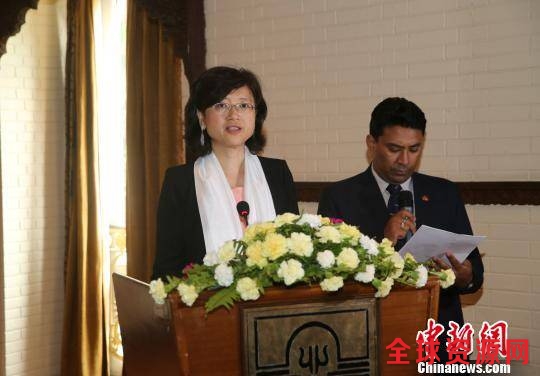 中国驻尼泊尔大使于红致辞。 张晨翼 摄