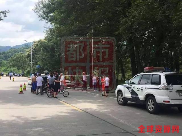 男子当街杀害一对母子 村民都说杀错人了(组图)