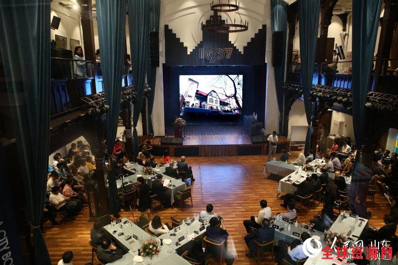 青岛电影之都峰会“创意城市交互式会谈会”现场。（摄影 王勇森）