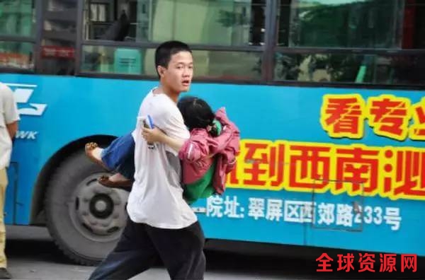  4年前的“中国最美考生” 如今却仍无稳定工作