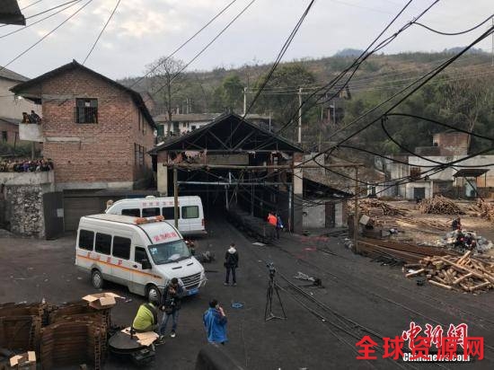 资料图：湖南涟源发生煤矿爆炸事故。中新社记者 付敬懿 摄