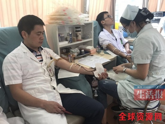 世界献血者日 医护人员带头献血破除献血有害论