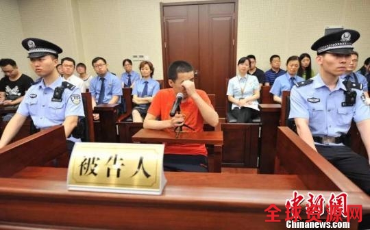 南京持刀伤医案凶手被判抢劫罪:系随机作案