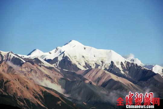 阿尼玛卿雪山。(资料图)玛沁县委宣传部
