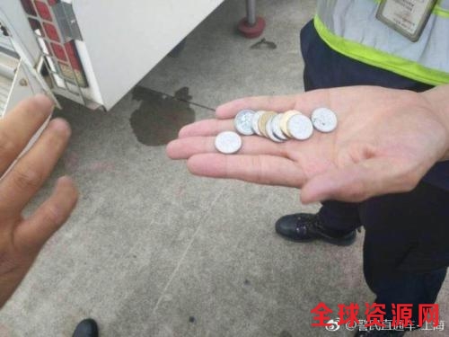 图片来源：上海市公安局官方微博。