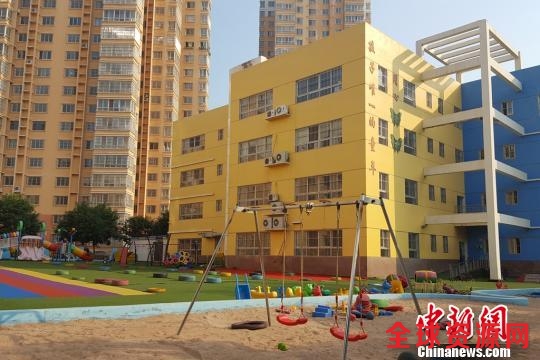 延安市宝塔区双睿幼儿园部分幼儿出现呕吐等不适症状。 高庆国 摄