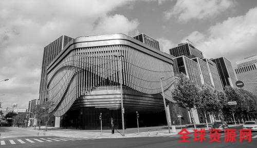 外滩新建筑引来不同议论