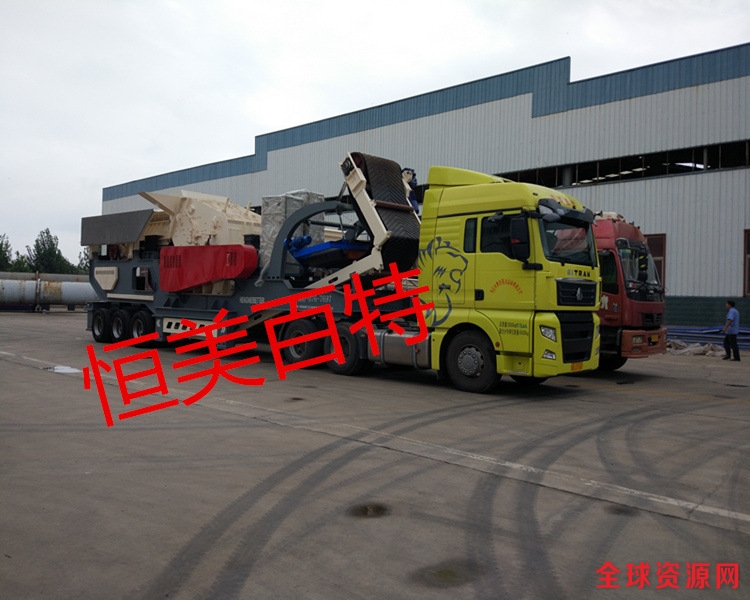 4652091684_2131437813