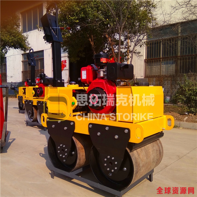 手扶双轮压路机16