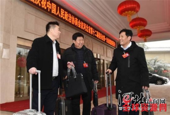 出席河北省政协十二届一次会议的委员逾六成为“新面孔”