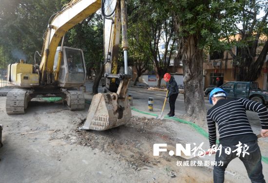 西洪路工业路至金牛山段主车道完工 预计5月前全线完工