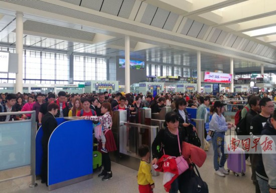 广西铁路将迎节后客流高峰 以学生流及务工流为主