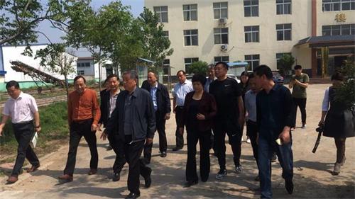 原南阳市委书记何东成到南阳何氏企业考察调研
