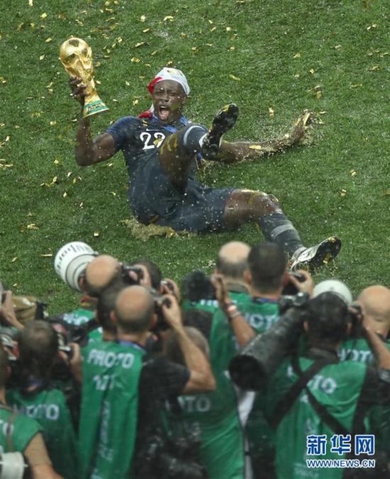 （世界杯·夺冠时刻）（7）足球——法国队20年后再捧杯