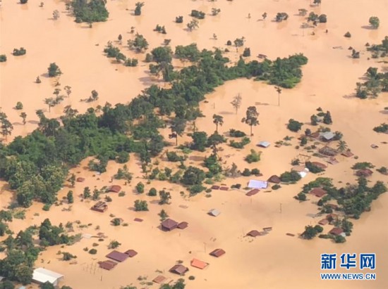 这是7月24日在老挝阿速坡拍摄的被洪水淹没的区域。