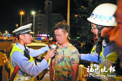 福州交警夜查酒驾 5晚抓获200多起