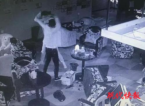 陕西反杀案二审开庭 律师做无罪辩护:是我也反击