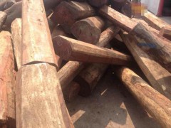 新到一批大叶大叶紫檀，欢迎红木爱好者前来品鉴。图1