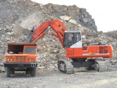 邦立CED650-6挖掘机驾驶室价格图1