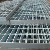 【新疆钢板网|和田不锈钢钢板网|库车异型钢板网|和静钢格板】