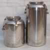 四川万泰机械设备专业批发各种不锈钢桶制品