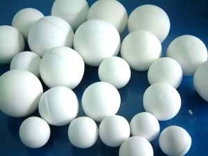 江苏高铝瓷球|高铝瓷球最新生产工艺，宏发矿产阿里巴巴优秀硅石供应商
