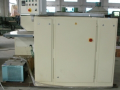 德国高柏KUPER 自動單板塗膠及拼接機图3