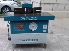 马氏单立轴单面刨带锯机图2