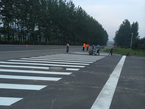 河南郑州停车场划线|郑州道路划线|郑州热熔划线|郑州冷喷标线