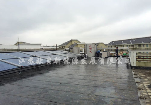 上海崇明县屋顶式花园酒店热水工程竣工