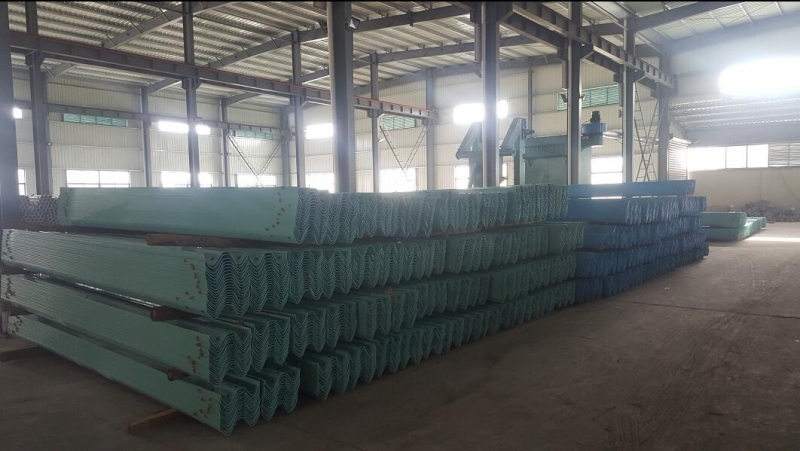 忻州波形护栏板生产厂家