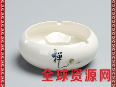 酒店宾馆饭店餐厅陶瓷烟缸 烟灰缸实用圆形纯白色方烟缸烟碟图2