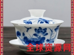 功夫茶具盖碗茶杯三才碗 陶瓷盖碗景德镇青花瓷泡茶碗 兰彩荷花图3