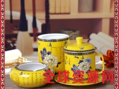 景德镇陶瓷办公室用瓷三件套 青花瓷山水茶杯笔筒烟灰缸套组图2