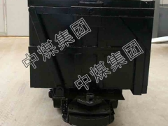 曲轨侧卸式矿车 曲轨侧卸式矿车厂家图1