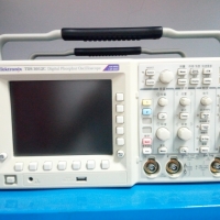 现货出售Tektronix泰克 TDS3012C 数字示波器